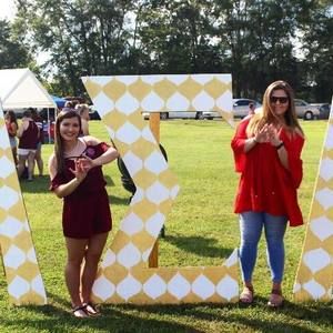 Meet your Posher, Juliana